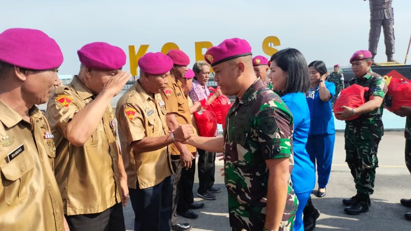 Yonmarhanlan I Laksanakan Bakti Sosial Dalam Rangka HUT TNI Ke 79 Tahun 2024