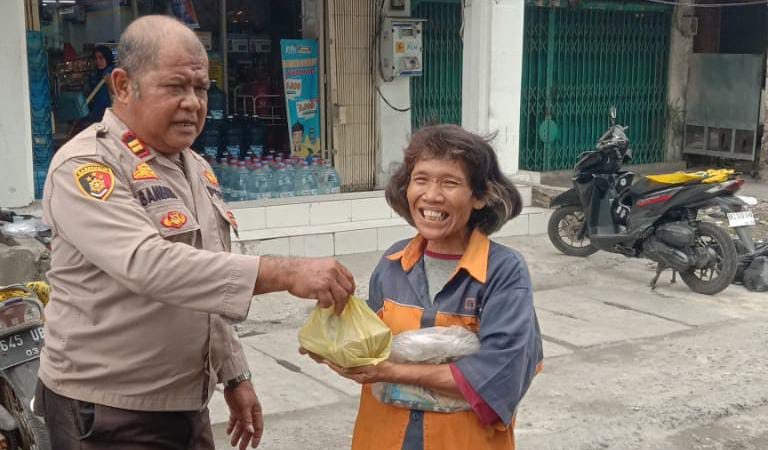 Polsek Belawan Gelar Kegiatan Jumat Berbagi kepada Warga Kurang Mampu