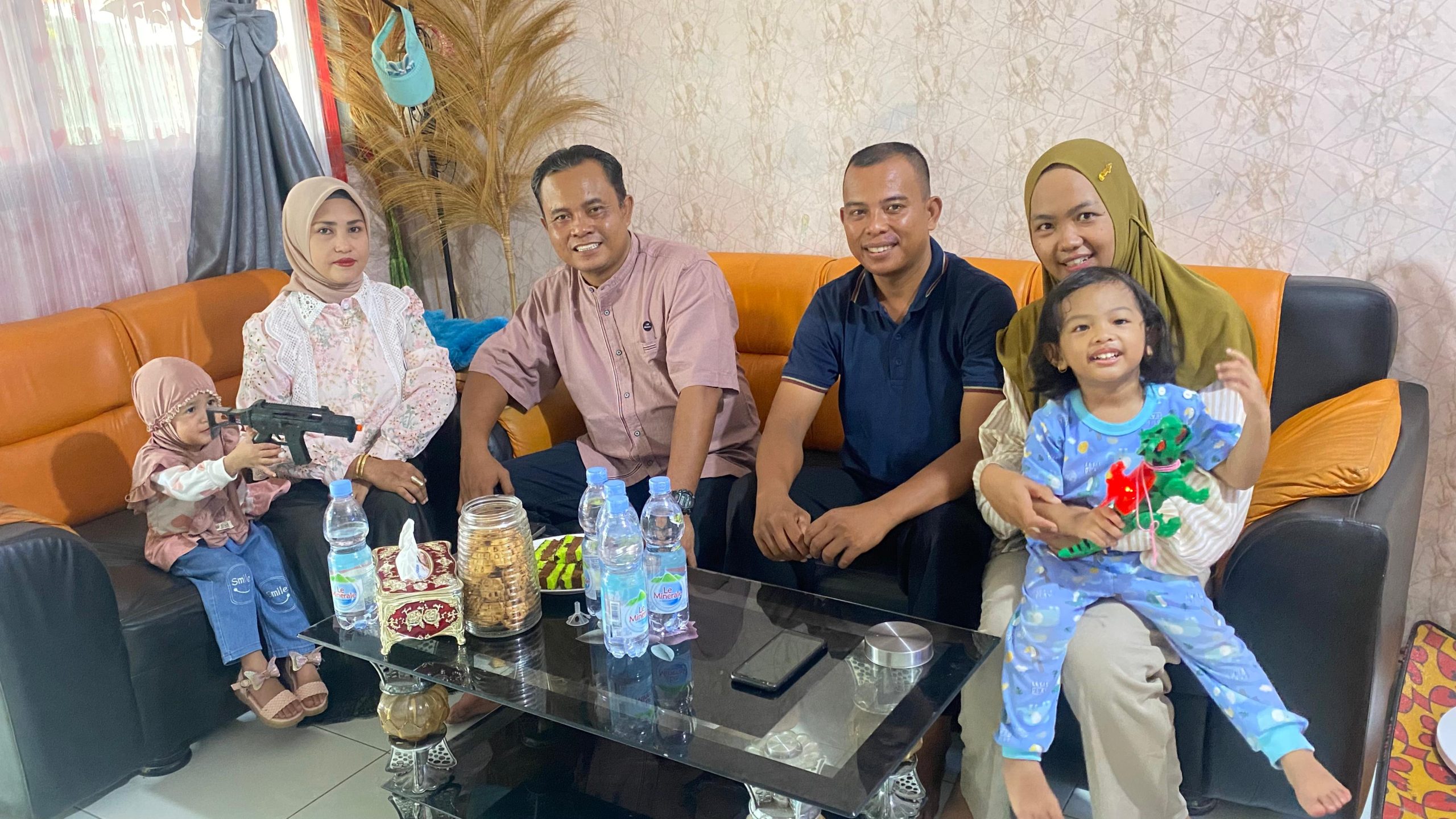 Perwira Yonmarhanlan I Melaksanakan Anjangsana Untuk Tetap Menjalin Silaturahmi 