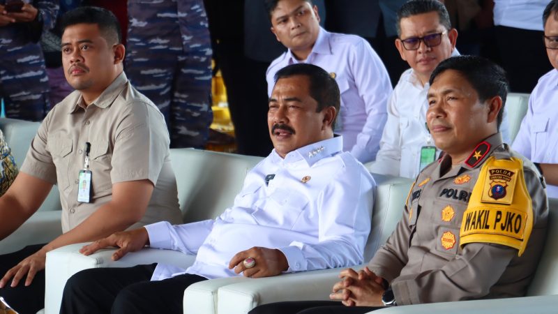 Kapolres Pelabuhan Belawan Dampingi Menteri Imipas dalam Bakti Sosial untuk Warga Pesisir