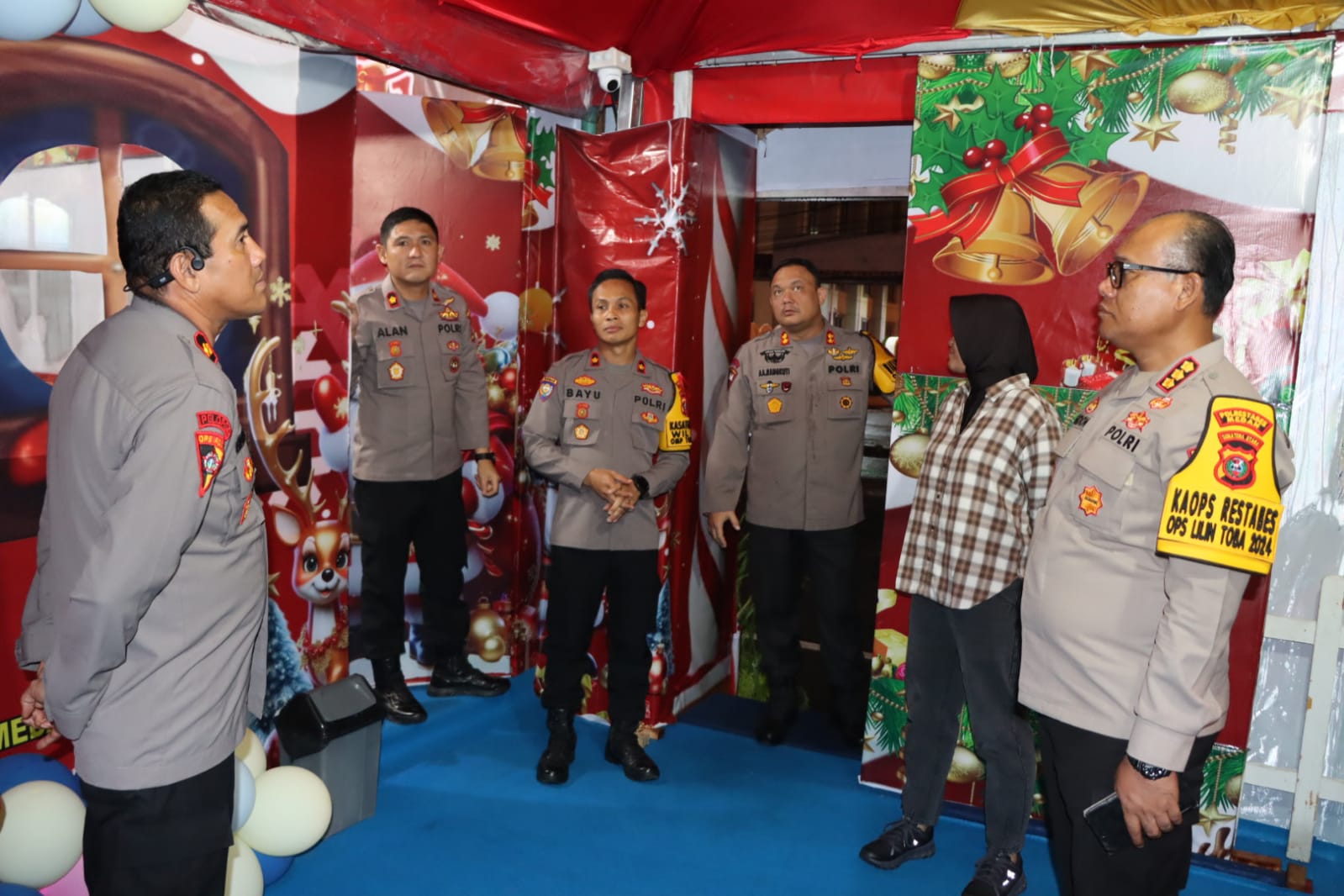 H-1 Natal, Kapolrestabes Medan Kombes Gidion Arif Cek Pos Pam Sampai Pagi