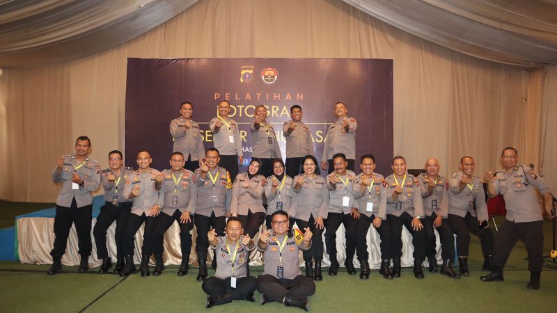 Plh.Kasi Humas Polrestabes Medan Dan Anggotanya, Mengikuti Pelatihan Photografi, Presenter Kehumasan Polda Sumut