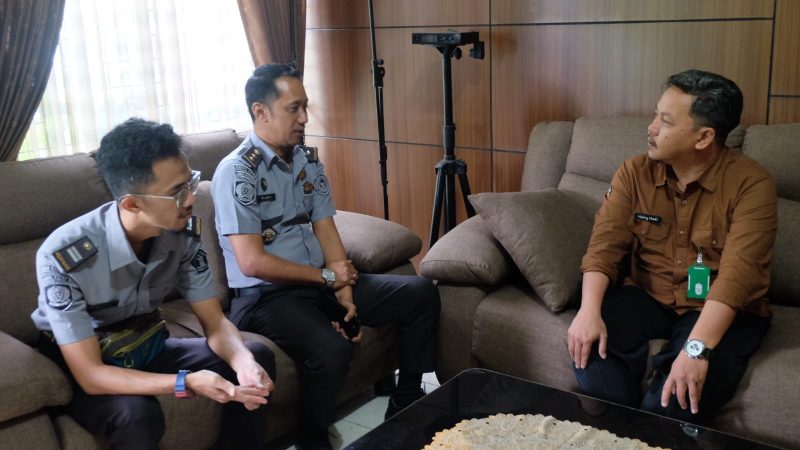 Plt Kepala Rutan Kelas IIB Rantau bersama Dinas Pertanian Tapin Kolaborasi Bahas Program Ketahanan Pangan