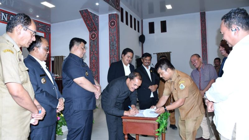 Pembangunan Kabupaten Samosir Semakin Tertib Dengan 13 Propem Perda