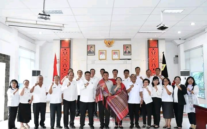 Bupati Samosir Lepas Wakapolres yang Memasuki Masa Purna Bakti