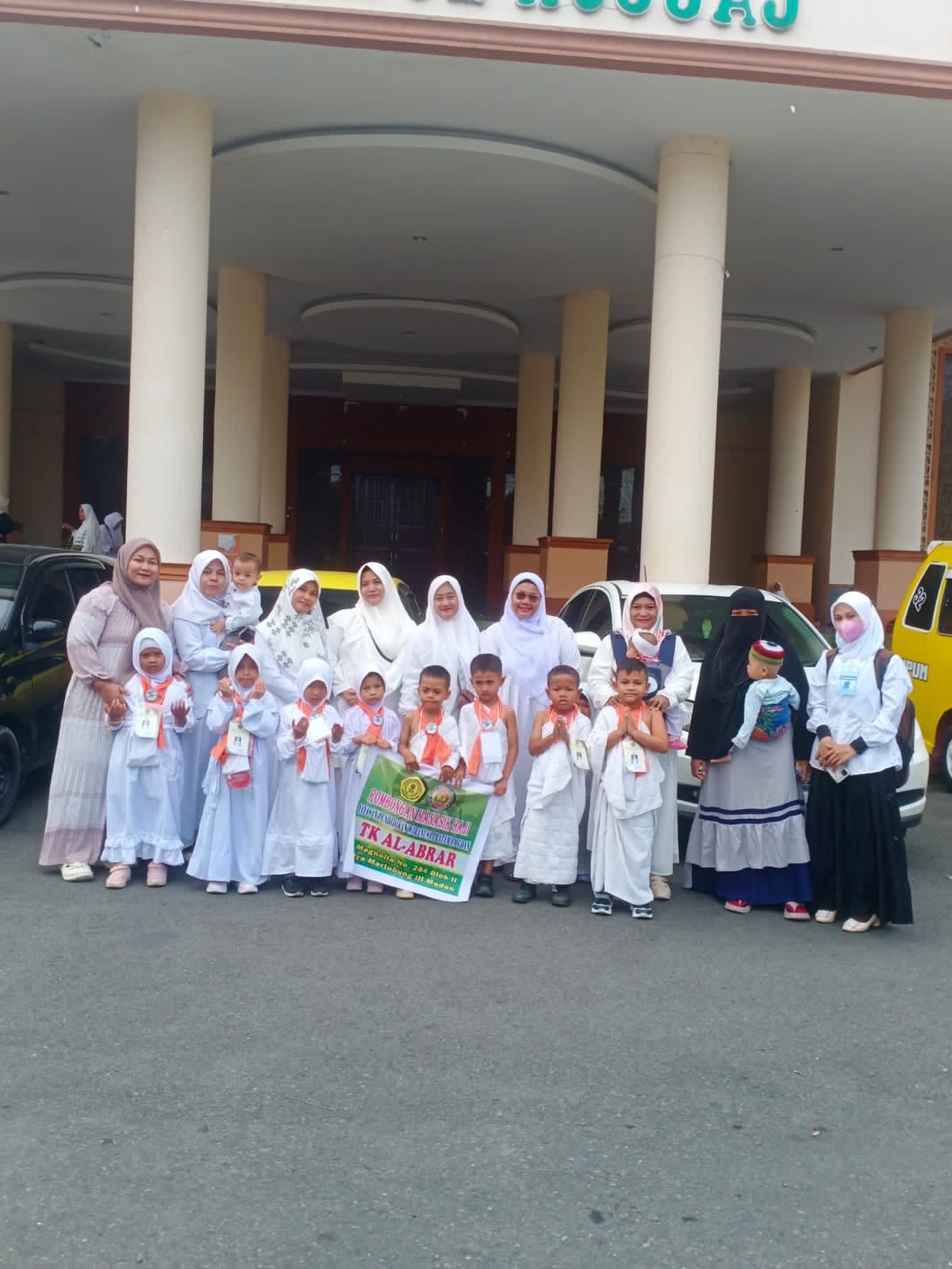 Siswa TK Swasta Al-Abrar Sangat Antusias Laksanakan Manasik Haji Dan Rekreasi