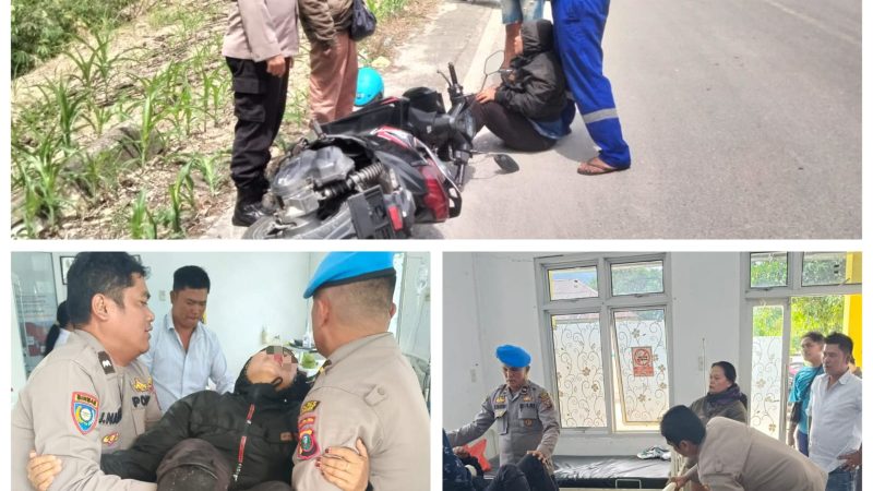 Personel Si Propam Polres Samosir Tanggap dan Peduli, Bantu Korban Kecelakaan di Pinggir Jalan