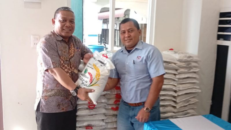 Peduli warga Berdampak Banjir PT Jui Shin Indonesia Salurkan Bantuan 100 Goni Beras Di Desa Saentis Deliserdang