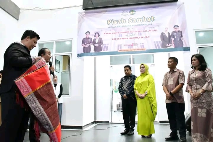 Bupati Samosir Hadiri Acara Pisah Sambut Kejari 