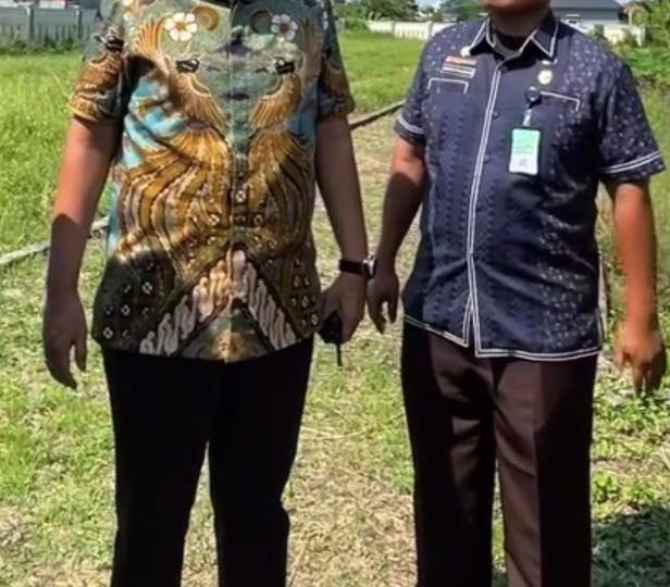 Camat Medan Marelan Dampingi Walikota Medan Tinjau Langsung TPU Kecamatan Medan Marelan
