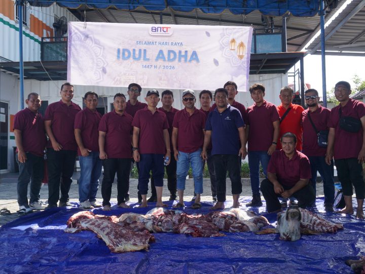 BNCT dan BSI Kolaborasi Salurkan Hewan Kurban untuk Masyarakat Bagan Deli