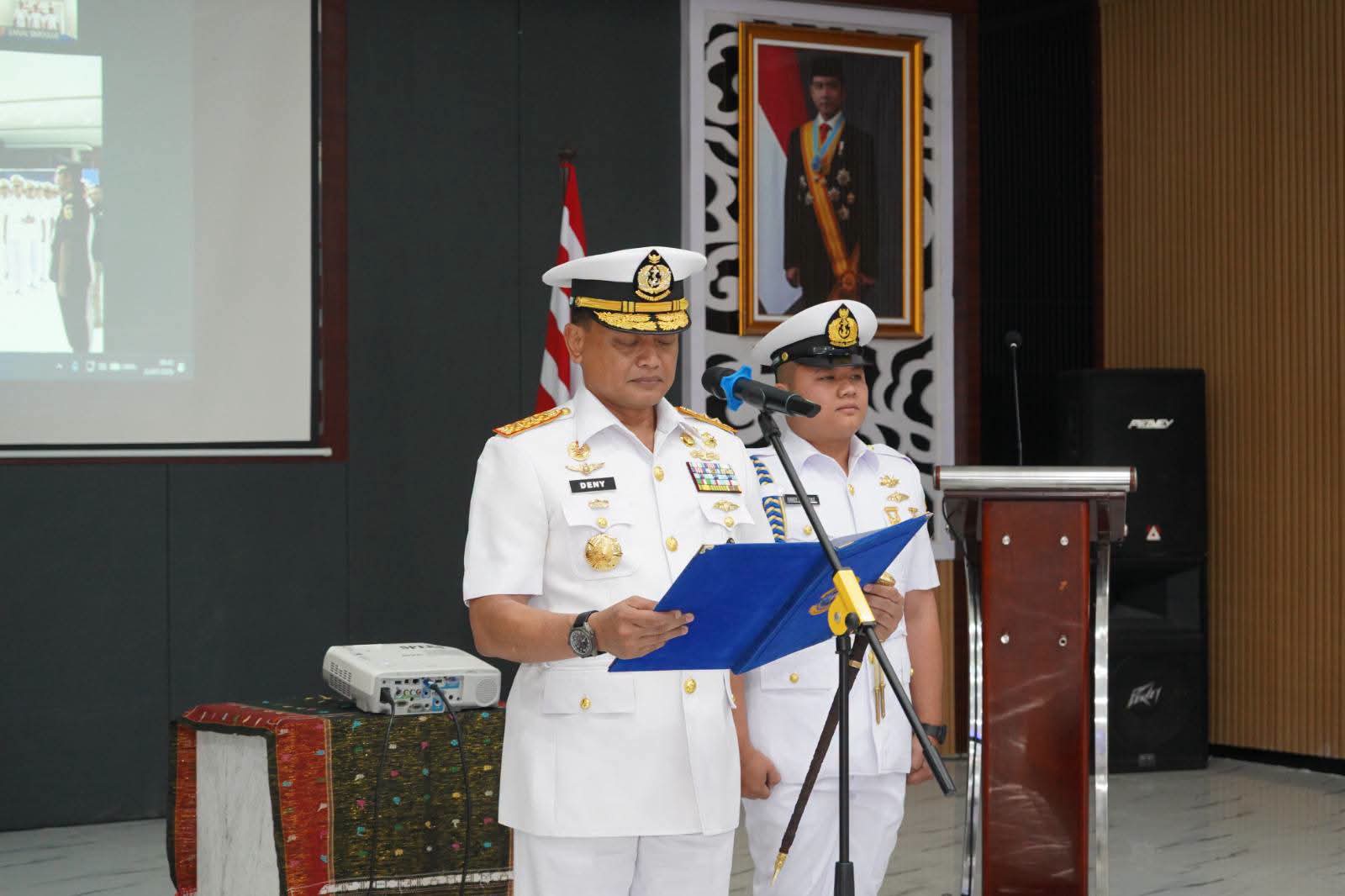 Perkuat Penegakan Hukum Maritim,Dankodaeral I Sumpah Perwira Penyidik Tindak Pidana Tertentu Di Laut