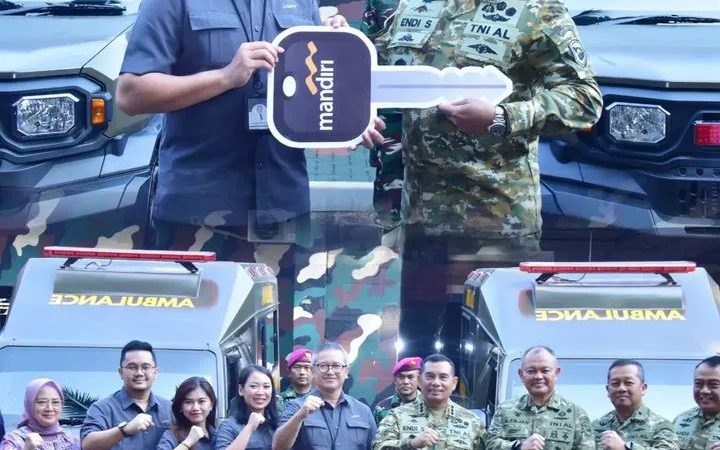 Sinergi TNI AL dan Bank Mandiri Makin Kuat, Pangkormar Terima Kendaraan Ambulans Operasional