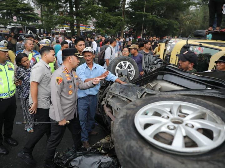 Truk Diduga Rem Blong Picu Tabrakan Beruntun di Sibolangit, Polisi Gerak Cepat Evakuasi Korban dan Pulihkan Arus Lalu Lintas