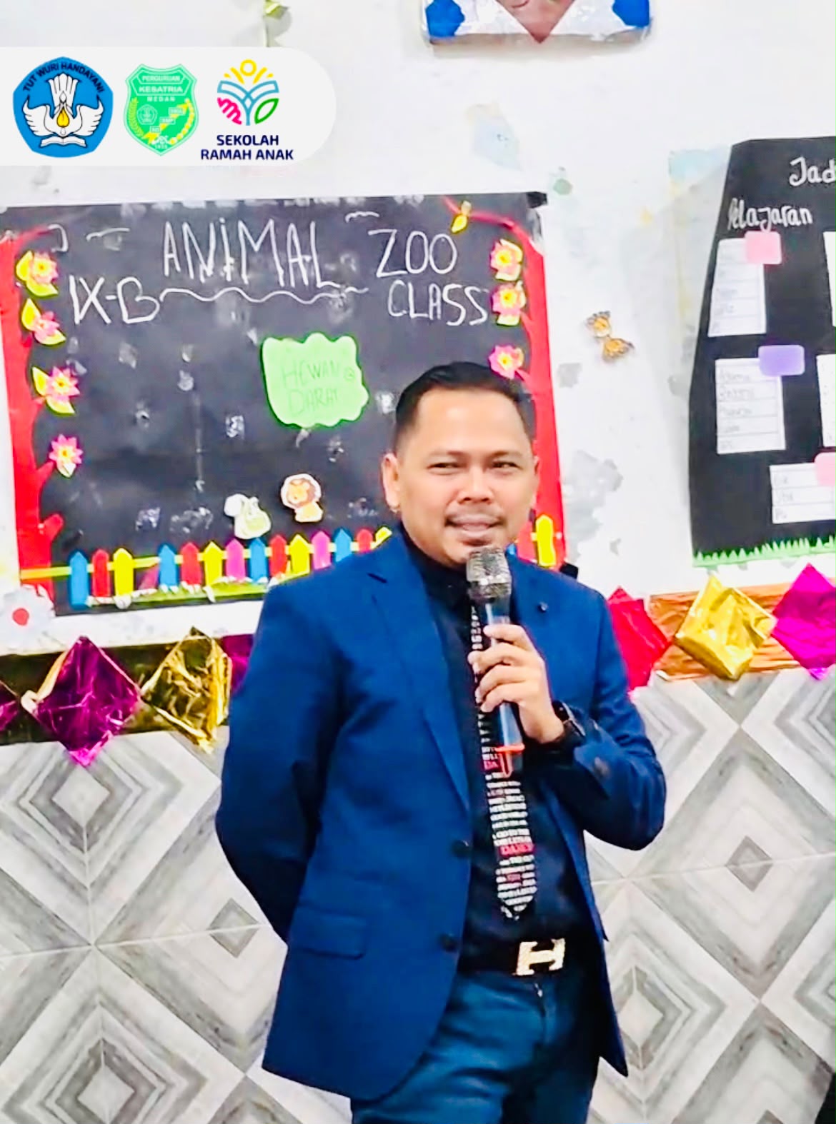 YAYASAN PERGURUAN KESATRIA mengundang Advokat Bung Raja “Cegah Anak Terjerat Hukum, Ingatkan Orang Tua Waspadai Narkoba, Geng Motor dan Pergaulan Bebas”.