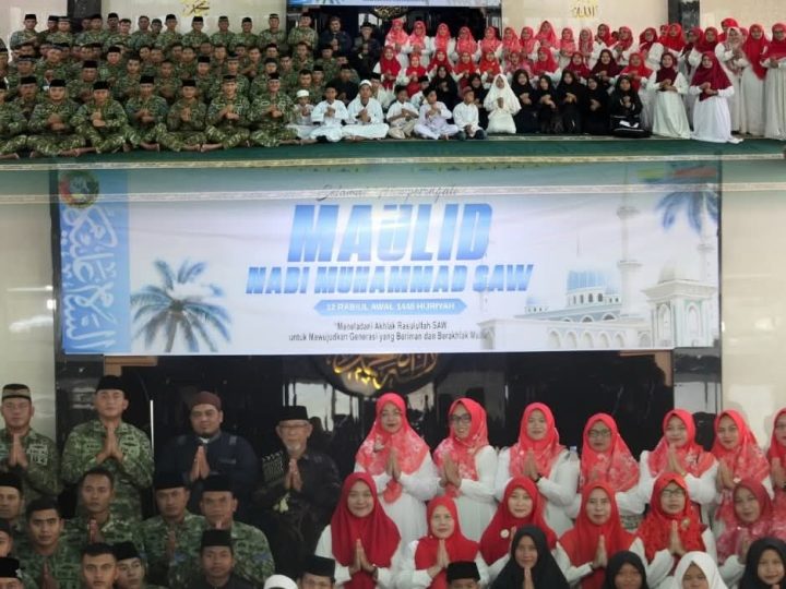 Batalyon Infanteri 8 Marinir Menggelar Tausyiah Agama Memperingati Maulid Nabi Muhammad SAW 
