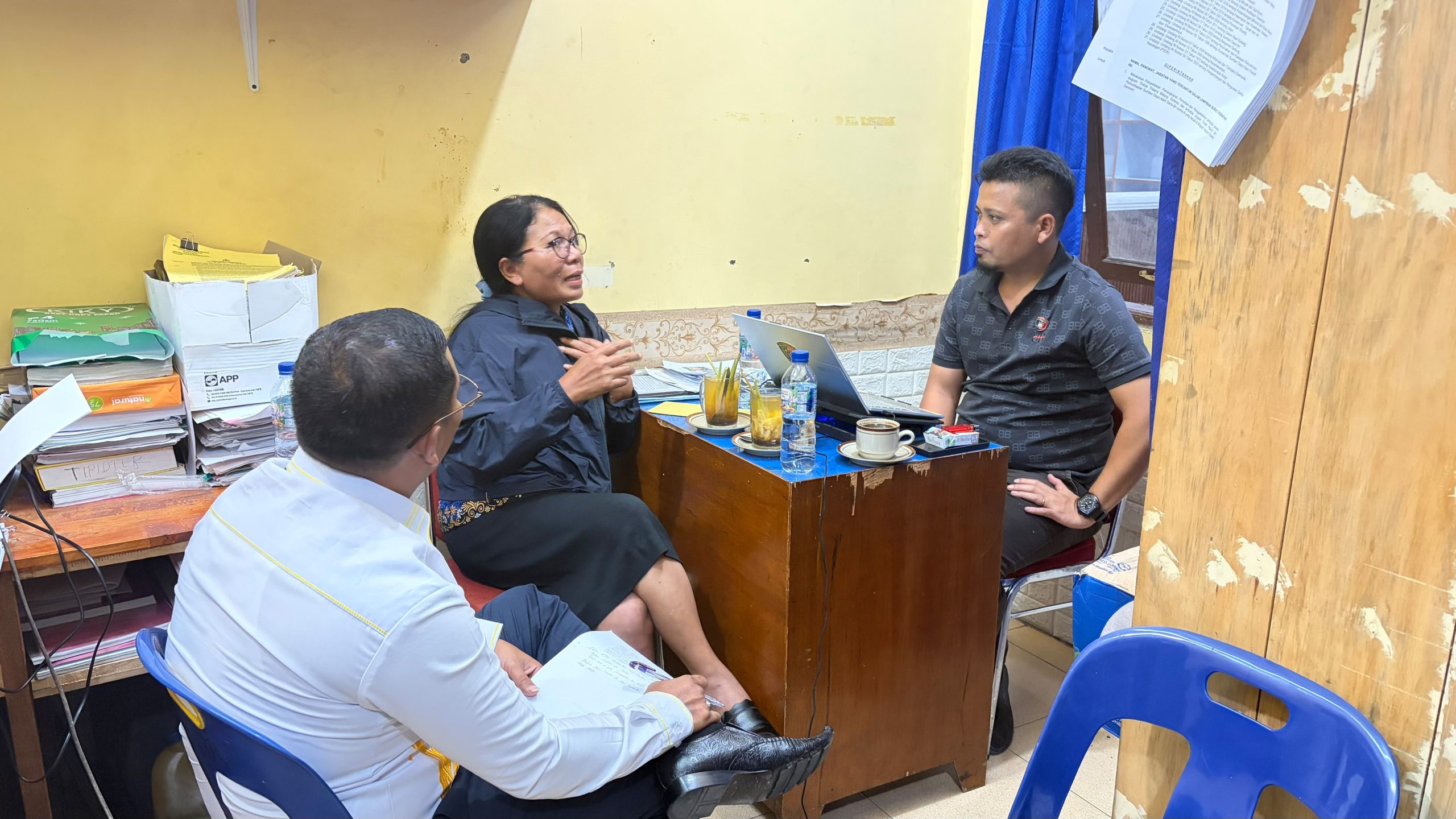 “Tumiur Gultom Diperiksa Polres Samosir, Dilaporkan Anggota DPR RI RPD atas Dugaan Pelanggaran UU ITE”