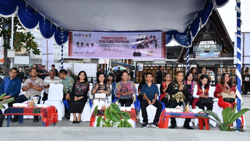 Tagading Menggema di Waterfront Pangururan, Toba Caldera Culture Festival 2026 Resmi Dibuka – 2.000 Peserta SICC Padati Samosir