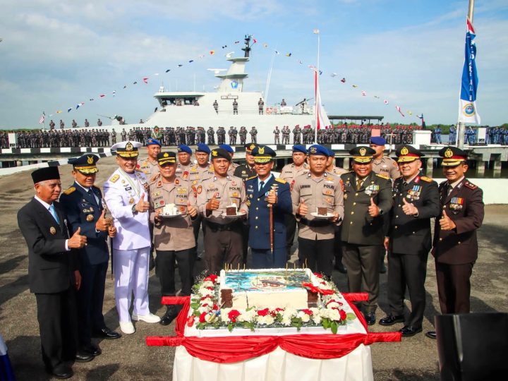 Kapolres Pelabuhan Belawan Menghadiri Upacara HUT ke-81 TNI, Perkuat Sinergi TNI-Polri Jaga Keamanan