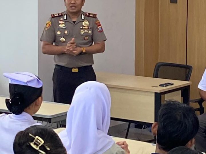Kapolsek Sunggal Edukasi Mahasiswa Satya Terre Bhinneka : Jangan Sebarkan Hoaks,Jauhi Narkoba dan Judi online 