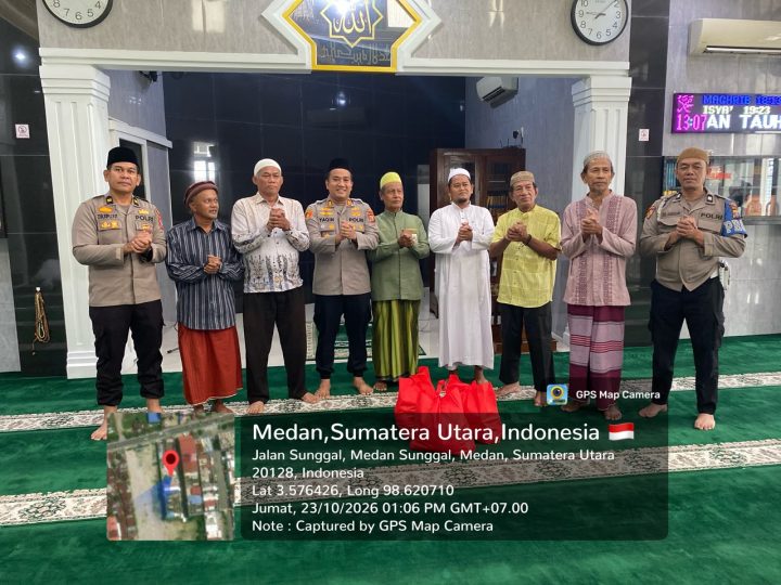 Usai Sholat Jumat Berjamaah, Kapolsek Sunggal Serap Aspirasi Warga Lewat Jumat Curhat