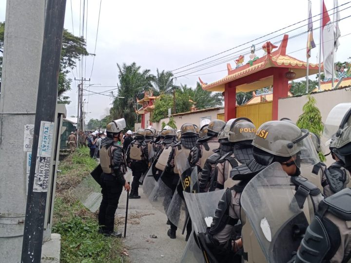 Eksekusi Lahan 32 Hektare di Helvetia Ditunda Usai Ricuh, Tiga Anggota Polisi Dilaporkan Terluka